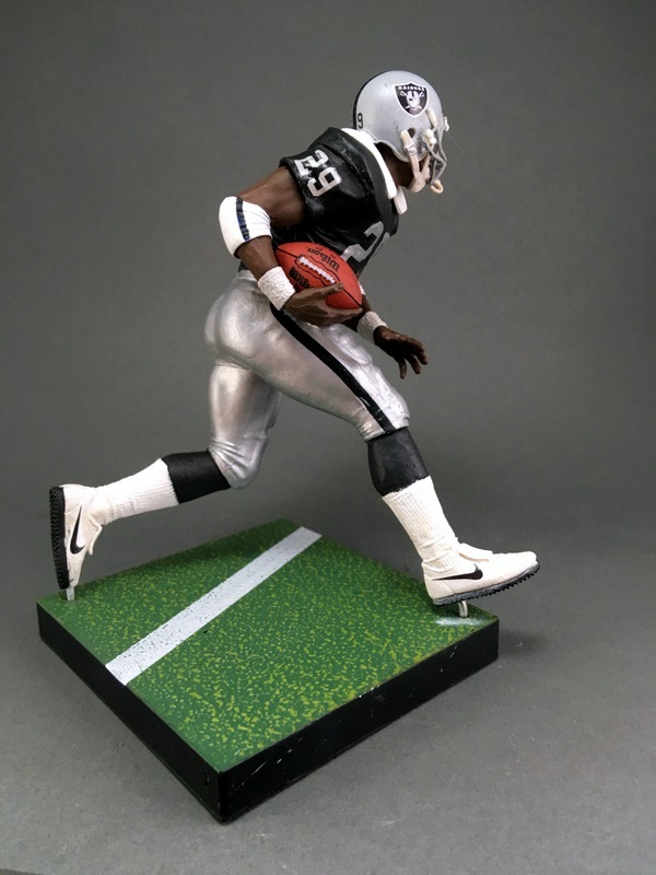 Eric Dickerson 4, Oakland Raiders – Play Action Customs