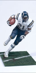 nfl3_ltomlinson_photo_01_dp